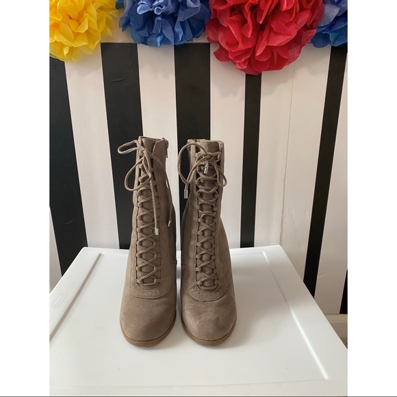 Almost New tan ankle booties w/ zipper - Picture 6 of 6